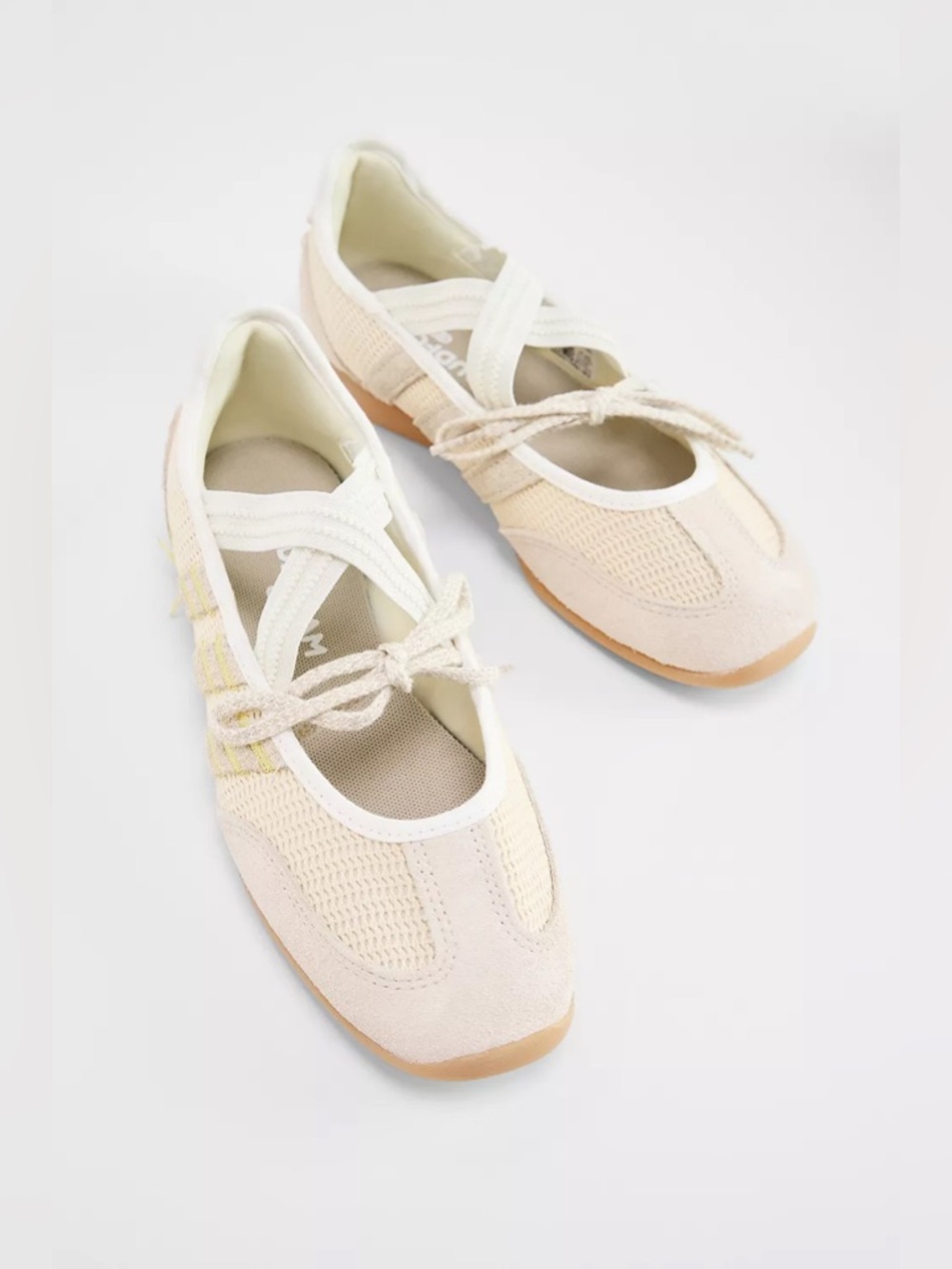 Adidas Beige Barreda Mary Jane Sneakerina Shoes Size 7.5